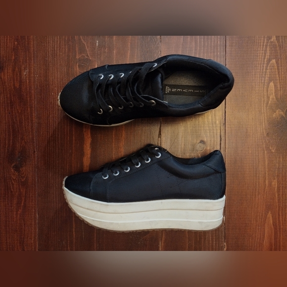 STEVEN By Steve Madden Platform Nylon Sneakers - Picture 1 of 10